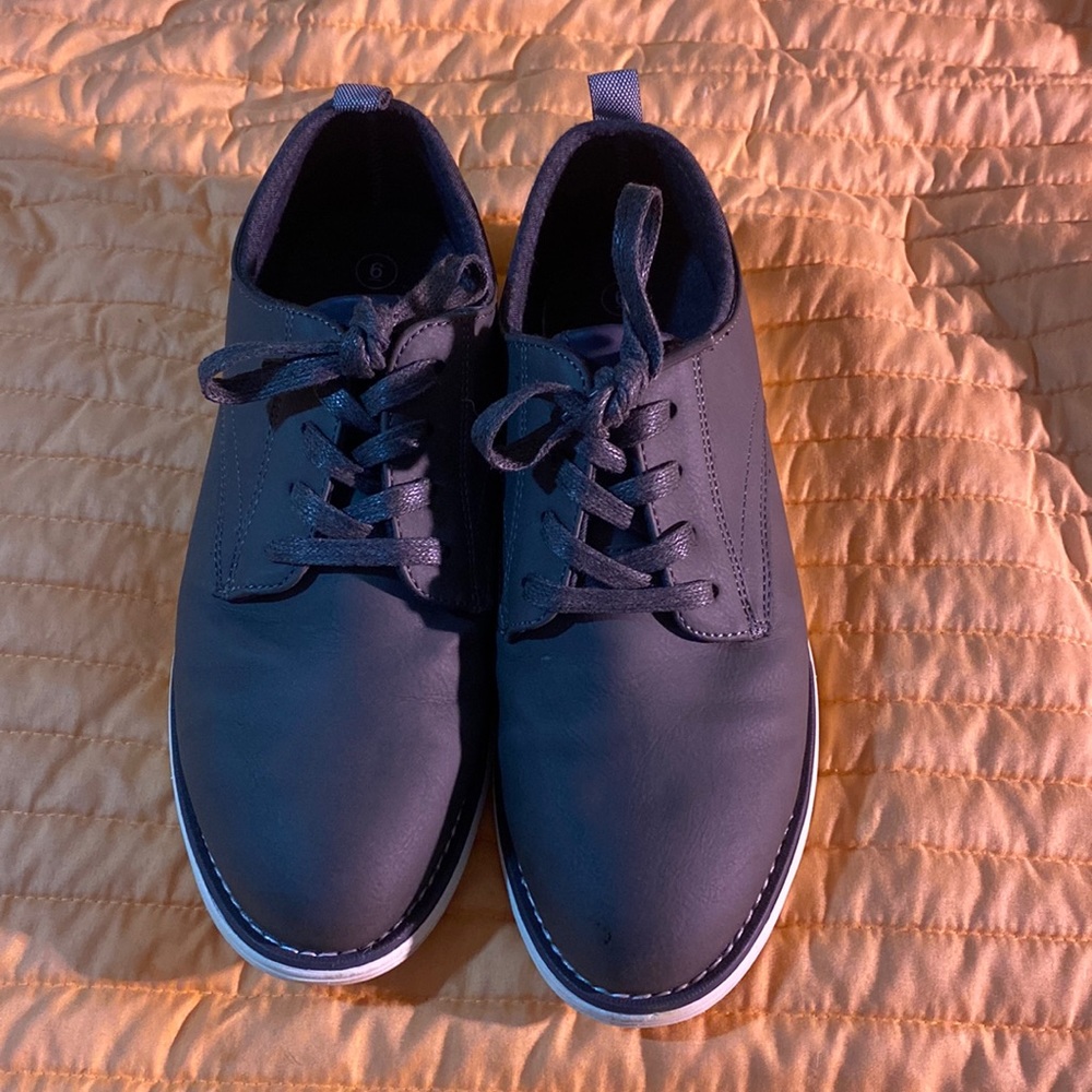 Cat and jack dress shoe size 6